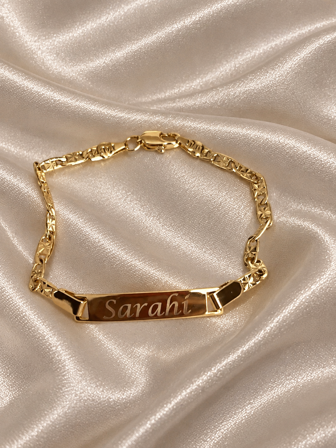 Personalized Nameplate Bracelet