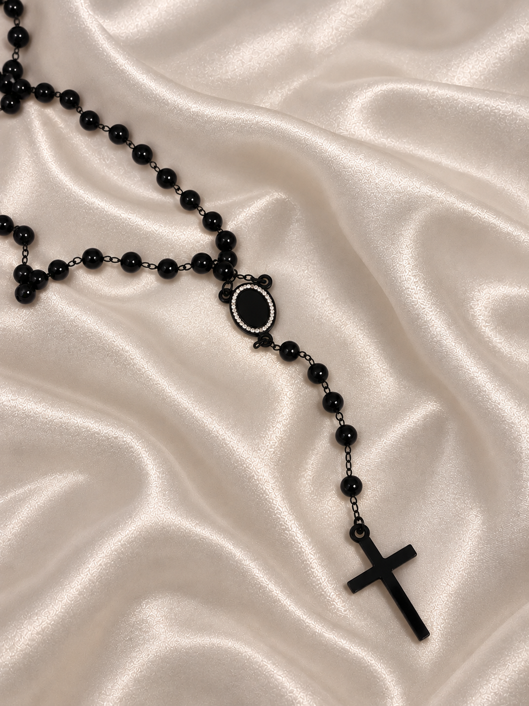 Rosario de Fe Necklace